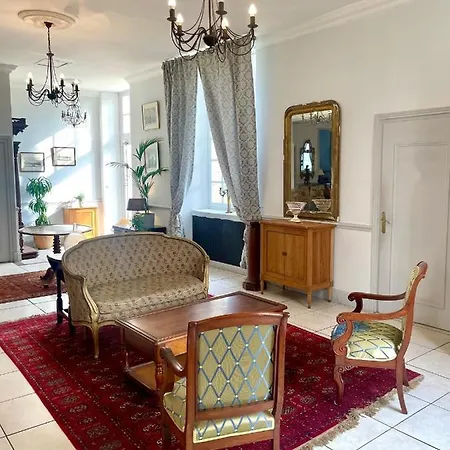 Villa Grand Pour 28 Personnes Dans Un Chateau En Normandie *
